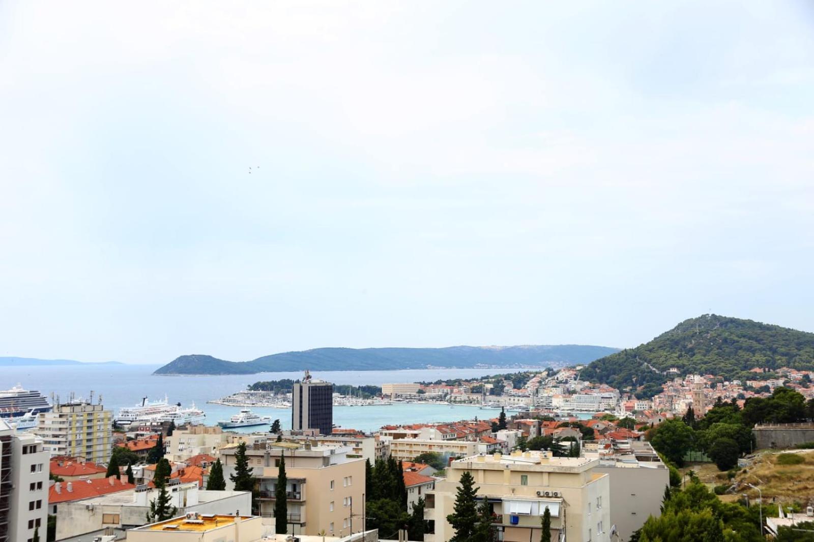 Renci With Sea View Apartman *